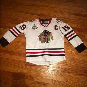 Reebok NHL Chicago Blackhawks Jonathan Toews Hockey Jersey Stanley cup 2015 sz48